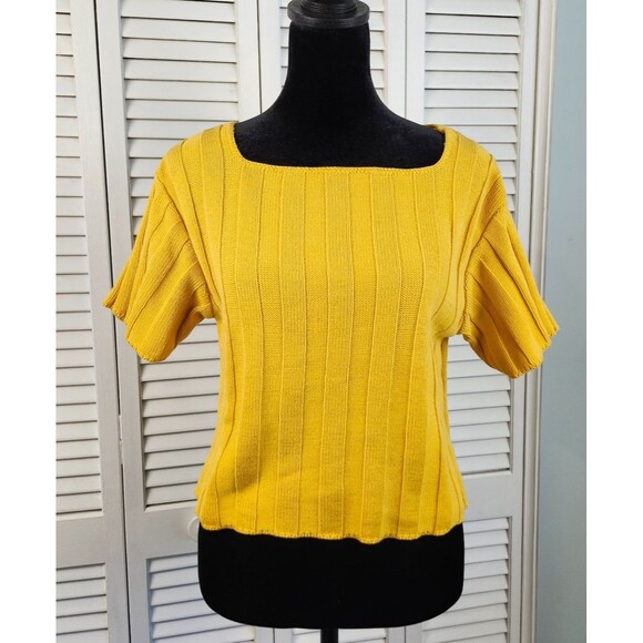 Vintage Yellow Pierre Cardin Cropped Short Sleeve Sweater Medium - Picture 1 of 8